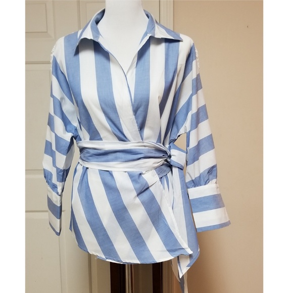 🆕️⬇️Romeo & Juliet Couture Stripe Lace Wrap Blouse - Picture 2 of 8